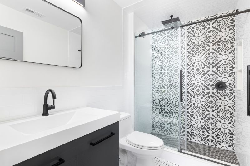 Luxurious Tiling and Accent Walls